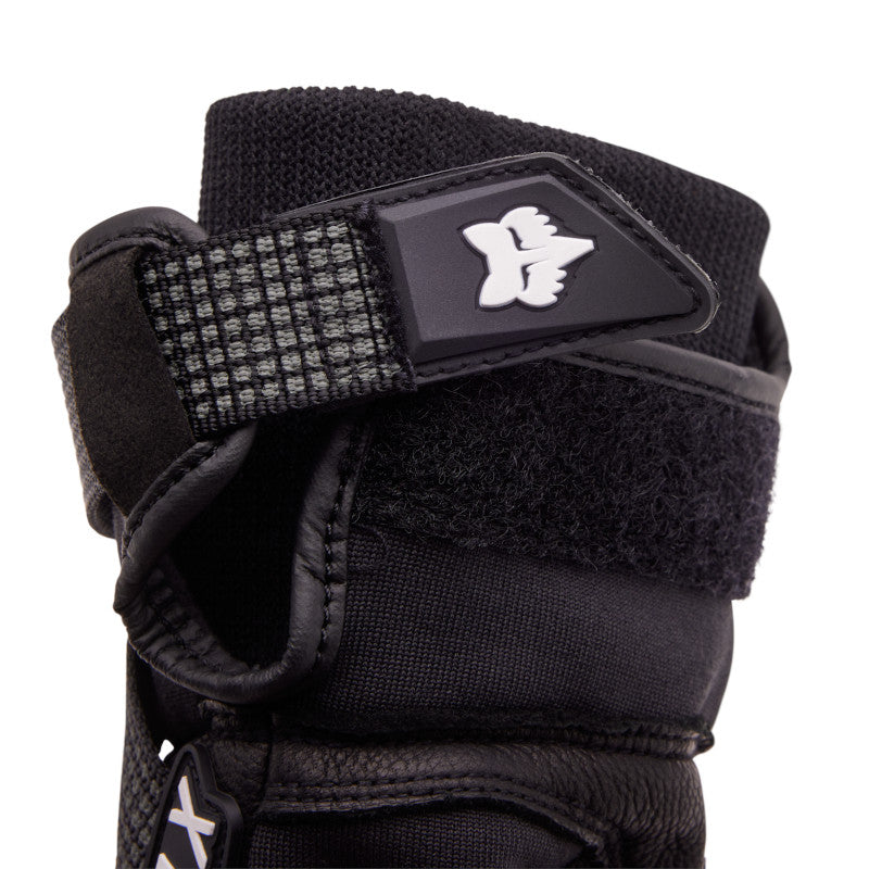 Stealth Bomber Pro Glove