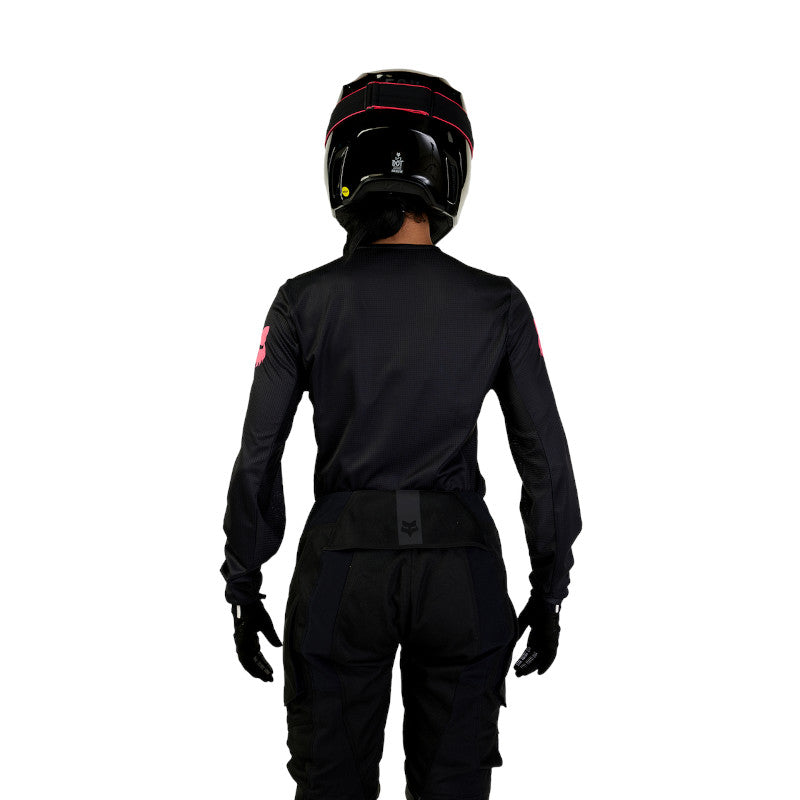 W Blackout Jersey