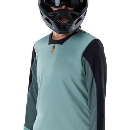 W Defend LS Jersey